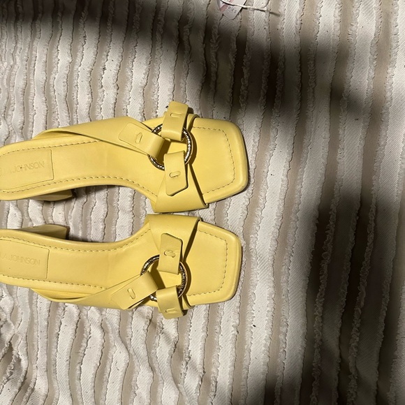 Ulla Johnson Yellow Leather Sandals NWOT - Picture 1 of 6